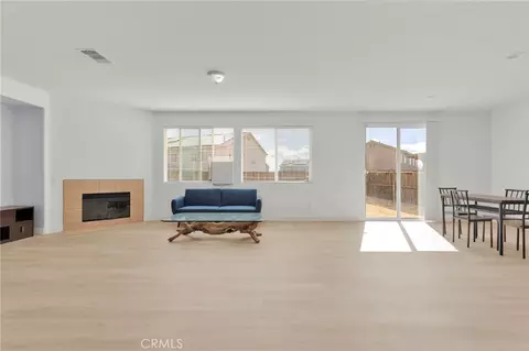 13816 Grant Way, Oak Hills, CA 92344 photo 8