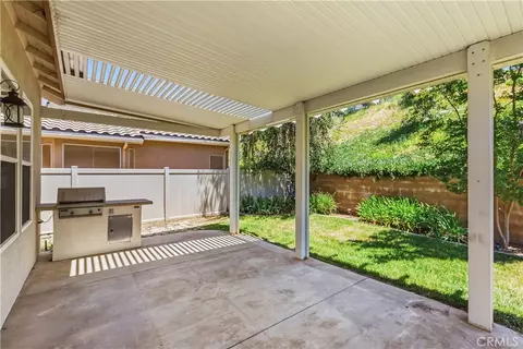 Exterior - 13481 Canyon Vw, Yucaipa, CA 92399 photo 3 of 5