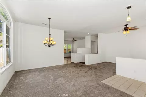 Living - 13481 Canyon Vw, Yucaipa, CA 92399 photo 2 of 7