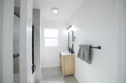 Bath - 1510 Eureka, San Bernardino, CA 92404 photo 3 of 4