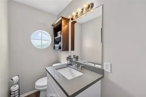 Bath - 4191 Baldwin Park Blvd #2, Baldwin Park, CA 91706 photo 1 of 3