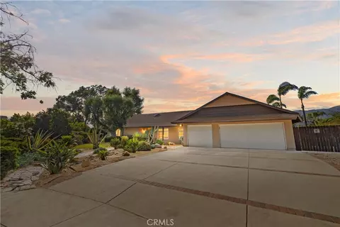2185 Wilkes Ct, Claremont, CA 91711