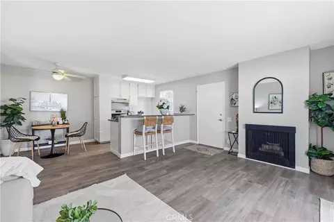 2841 S Fairview S #E, Santa Ana, CA 92704