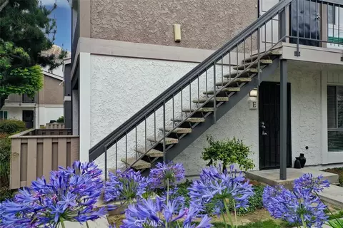 2841 S Fairview S #E, Santa Ana, CA 92704