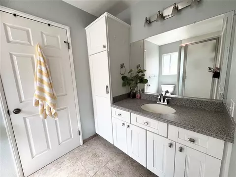 Bath - 6691 Orangewood, Highland, CA 92346 photo 4 of 4