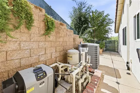 Exterior - 6691 Orangewood, Highland, CA 92346 photo 17 of 18