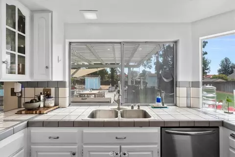 Kitchen - 34668 Orchard St, Wildomar, CA 92595 photo 1 of 3