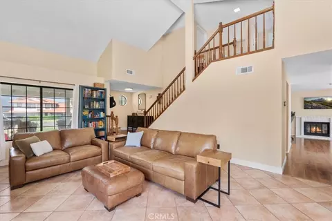 Living - 34668 Orchard St, Wildomar, CA 92595 photo 2 of 5