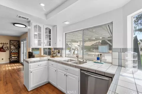 Kitchen - 34668 Orchard St, Wildomar, CA 92595 photo 3 of 3