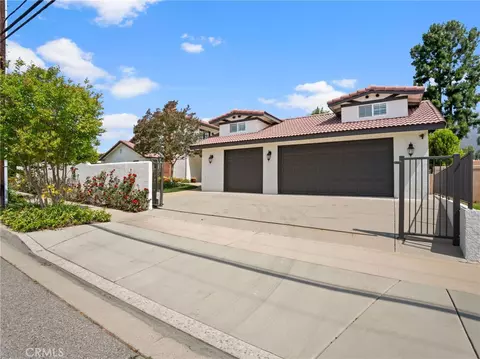 Exterior - 2304 N San Antonio Ave, Upland, CA 91784 photo 3 of 10