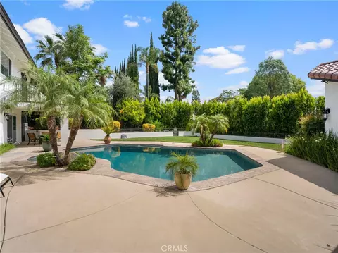 Exterior - 2304 N San Antonio Ave, Upland, CA 91784 photo 7 of 10
