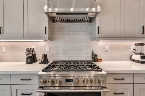 Kitchen - 1112 W Empress, Glendora, CA 91741 photo 6 of 8