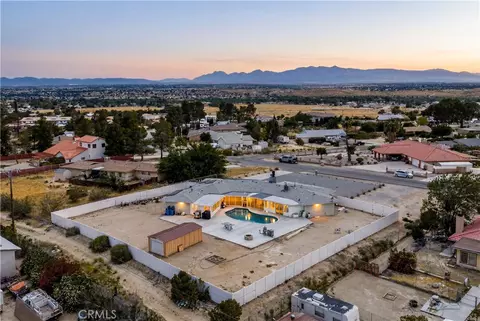 View/Area - 15103 Kinai Rd, Apple Valley, CA 92307 photo 2 of 5