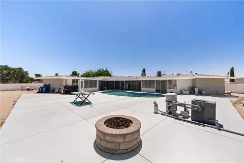 Exterior - 15103 Kinai Rd, Apple Valley, CA 92307 photo 7 of 7