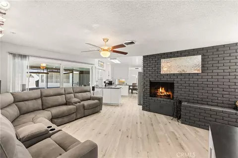 Living - 15103 Kinai Rd, Apple Valley, CA 92307 photo 2 of 3