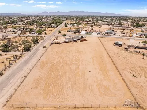 View/Area - 16424 Verde St, Hesperia, CA 92345 photo 3 of 9
