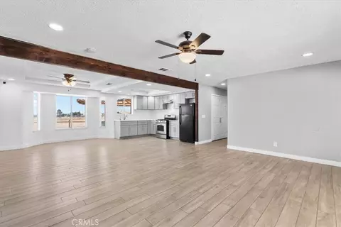Living - 16424 Verde St, Hesperia, CA 92345 photo 5 of 5