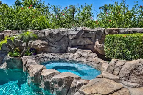 Exterior - 12619 Rustic Oak Ct, Rancho Cucamonga, CA 91739 photo 9 of 23