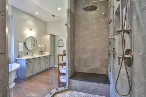 Bath - 12619 Rustic Oak Ct, Rancho Cucamonga, CA 91739 photo 7 of 9