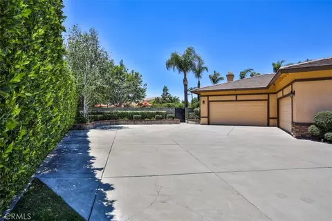 Exterior - 12619 Rustic Oak Ct, Rancho Cucamonga, CA 91739 photo 20 of 23