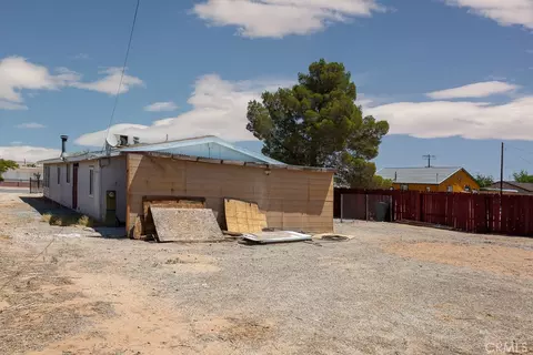Exterior - 26962 Nudgent St, Boron, CA 93516 photo 2 of 3