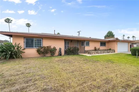 9144 Palmetto Ave, Fontana, CA 92335