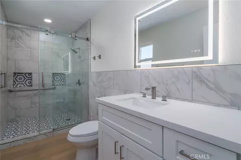 Bath - 1147 Bronze Star Ct, Colton, CA 92324 photo 3 of 4