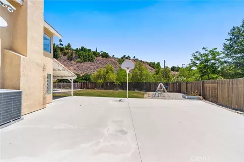 Exterior - 28348 Saddlebrook, Highland, CA 92346 photo 9 of 12