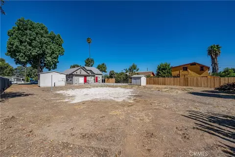 Exterior - 3342 Eucalyptus Ave, Riverside, CA 92507 photo 9 of 20