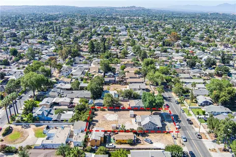 View/Area - 3342 Eucalyptus Ave, Riverside, CA 92507 photo 5 of 10