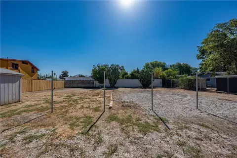 Exterior - 3342 Eucalyptus Ave, Riverside, CA 92507 photo 15 of 20