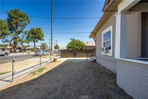 Exterior - 3342 Eucalyptus Ave, Riverside, CA 92507 photo 20 of 20