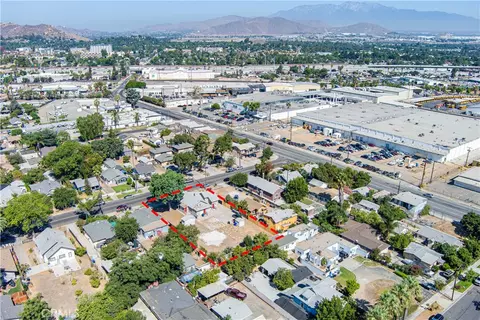 View/Area - 3342 Eucalyptus Ave, Riverside, CA 92507 photo 9 of 10