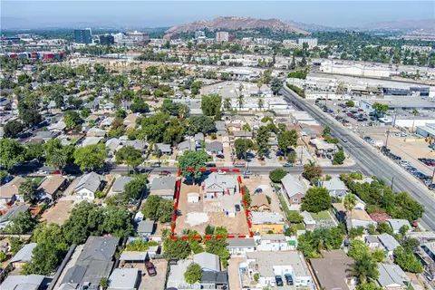 View/Area - 3342 Eucalyptus Ave, Riverside, CA 92507 photo 8 of 10