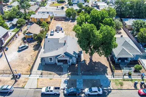 View/Area - 3342 Eucalyptus Ave, Riverside, CA 92507 photo 1 of 10