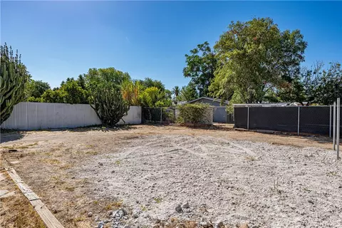 Exterior - 3342 Eucalyptus Ave, Riverside, CA 92507 photo 17 of 20