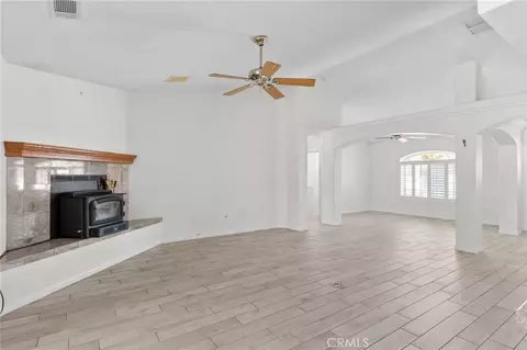 Living - 18641 Niles, Hesperia, CA 92345 photo 6 of 11