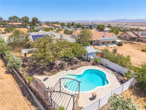 View/Area - 18641 Niles, Hesperia, CA 92345 photo 5 of 5
