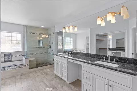 Bath - 18641 Niles, Hesperia, CA 92345 photo 1 of 6