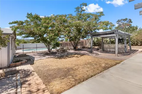 Exterior - 18641 Niles, Hesperia, CA 92345 photo 5 of 14