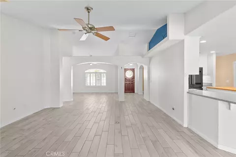 Living - 18641 Niles, Hesperia, CA 92345 photo 3 of 11