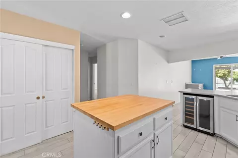 Kitchen - 18641 Niles, Hesperia, CA 92345 photo 3 of 4