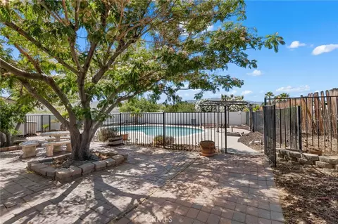 Exterior - 18641 Niles, Hesperia, CA 92345 photo 10 of 14