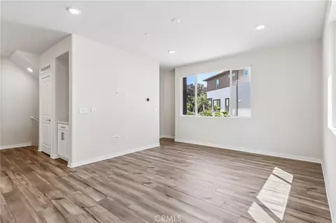 Living - 9542 Hannah Way, Riverside, CA 92503 photo 3 of 4