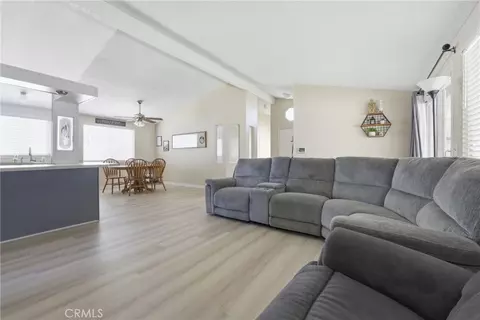 140 W Pioneer #72, Redlands, CA 92374 photo 3