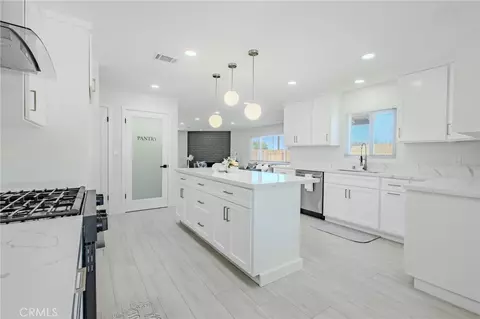 972 E Lynwood, San Bernardino, CA 92404