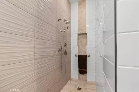 Bath - 1705 Arthur Loop W, Upland, CA 91784 photo 2 of 3