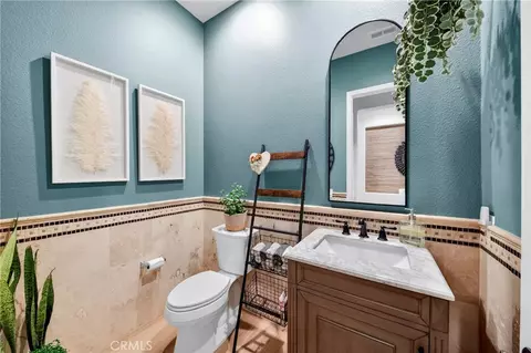 Bath - 16375 Ory, Riverside, CA 92503 photo 7 of 8