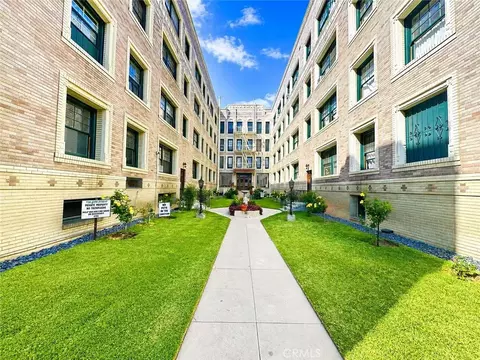 2121 James M Wood Blvd #411, Los Angeles, CA 90006