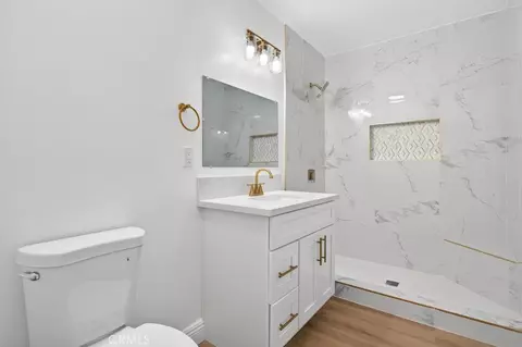 Bath - 4834 Hedrick Ave, Riverside, CA 92505 photo 1 of 4